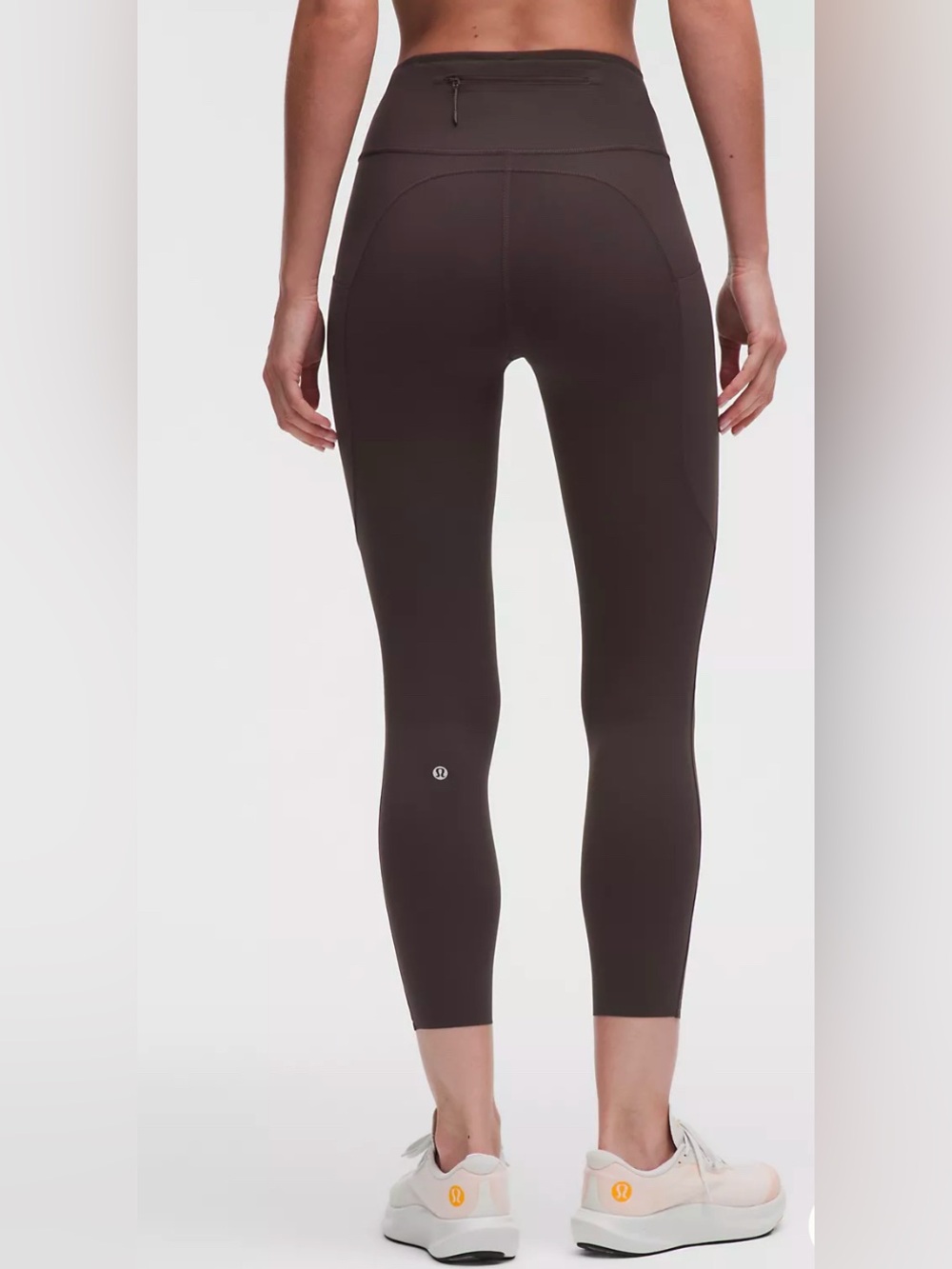 Fast and Free 6-Pocket High-Rise Tight 25"
Updated Design size 2